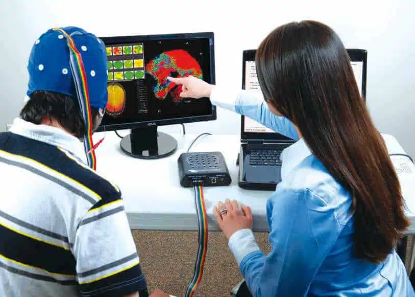 Imagem de um paciente técnico em neurofeedback